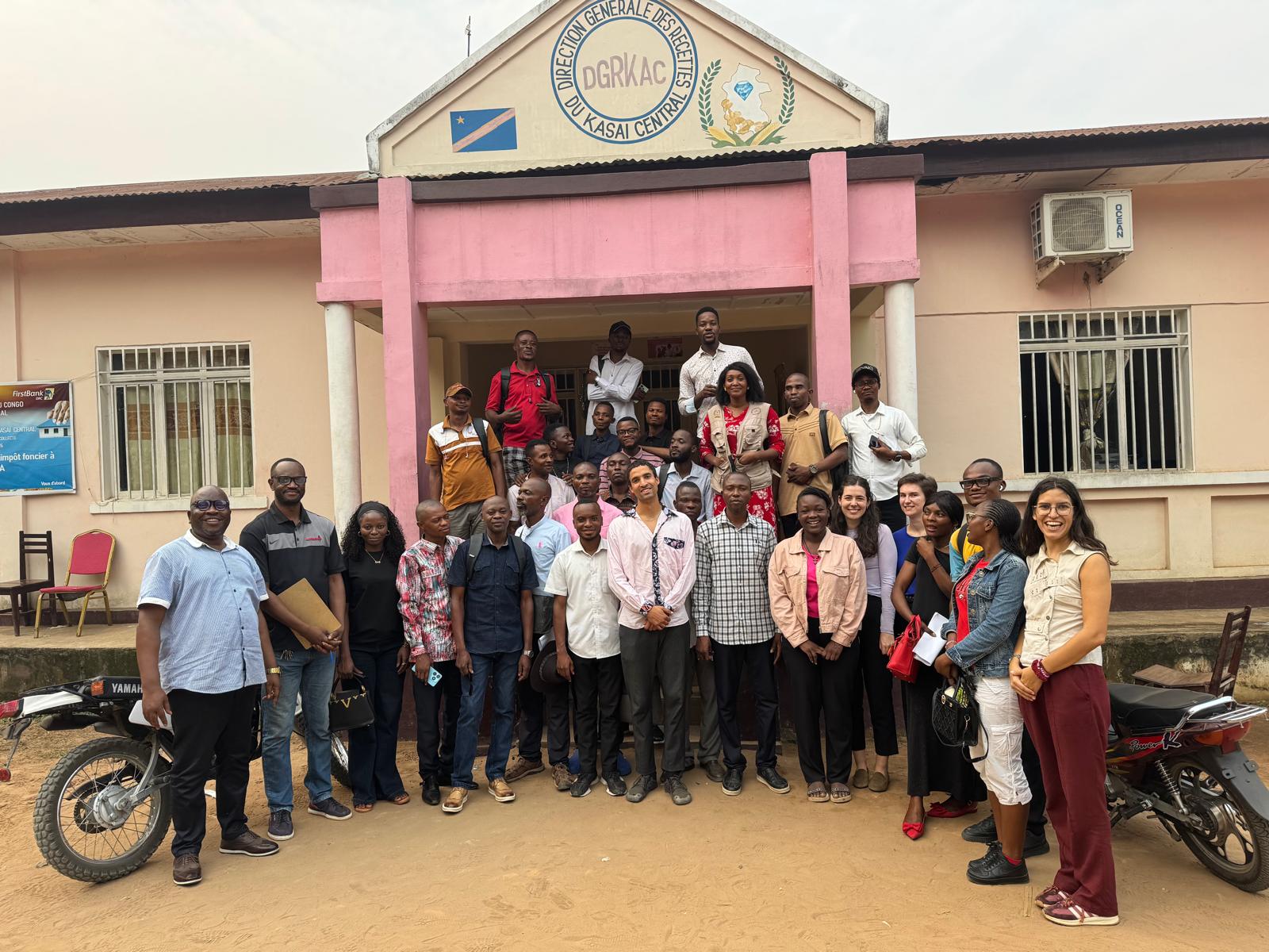 The research team at the Kasaï Central tax authority (DGRKAC) in Kananga